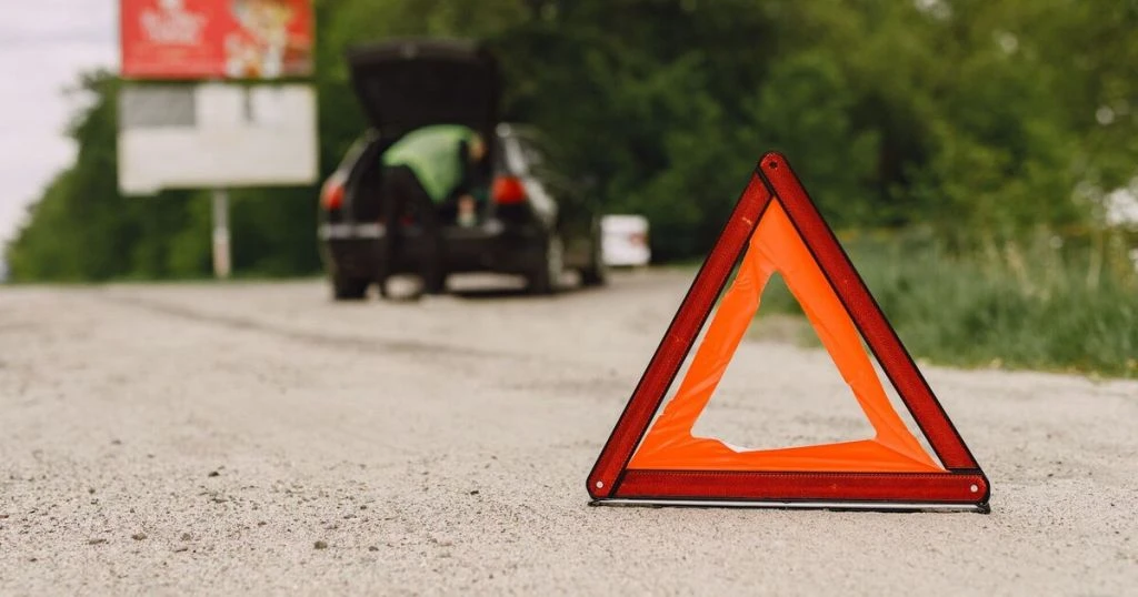 Сонячні бурі можуть збивати GPS у безпілотних авто: вчені попередили про ризик ДТП