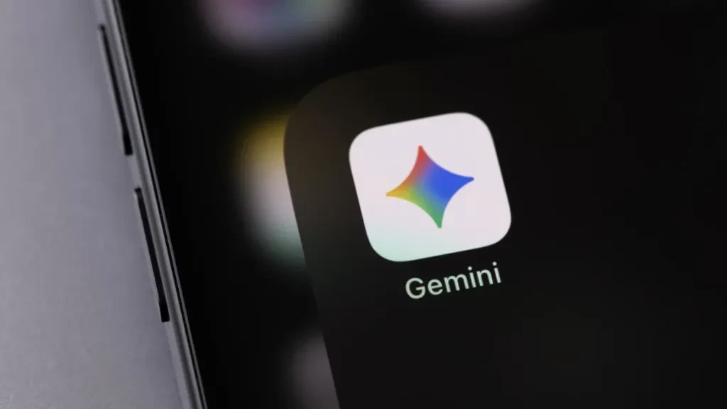 Google навчила Gemini телефонувати замість користувача: ШІ зможе бронювати столики й питати ціни