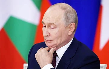 На долоні Путіна помітили дивну гематому: лікарі припустили слід від ін’єкції